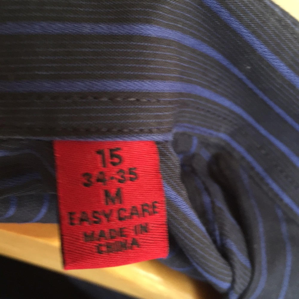 Alfani long sleeved dress shirt. Sz M. Neck 15 - Picture 5 of 7